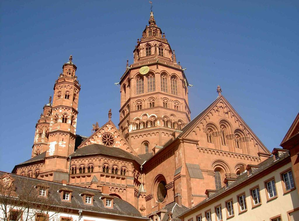 City-Hotel Neubrunnenhof Magonza Esterno foto